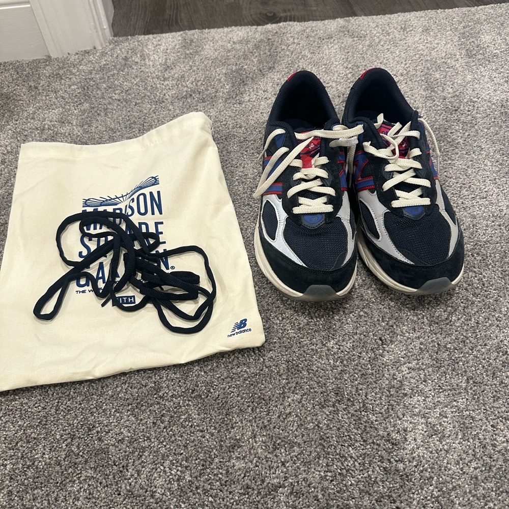 New Balance Kith 990v6 “Rangers” size 9.5